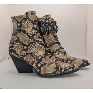 Qupid Snake Print Lace Up Heeled Ankle Boots Women's Size 9